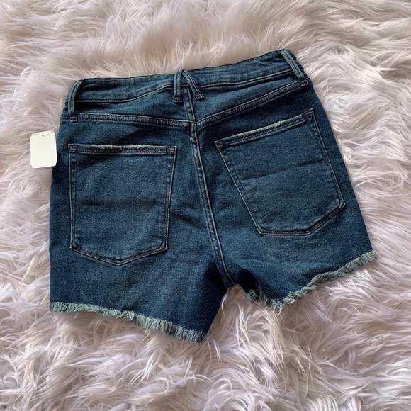 Good American denim cutoff shorts - Picture 6 of 13